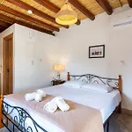 Stone Court Boutique 4*