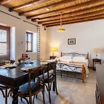 Stone Court Boutique Miliou