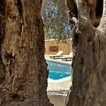 Aparthotel Stone Court Boutique 4*