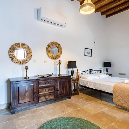 Stone Court Boutique Aparthotel Miliou