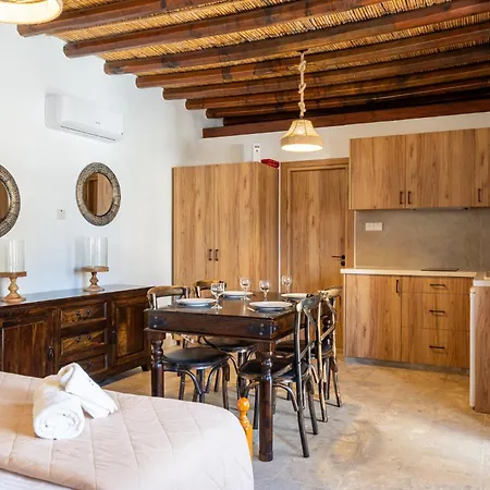 Hotel de apartamente Stone Court Boutique