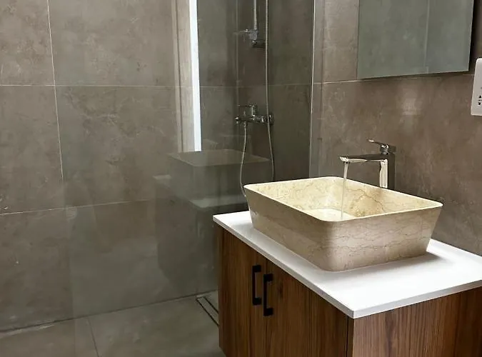 Stone Court Boutique Aparthotel