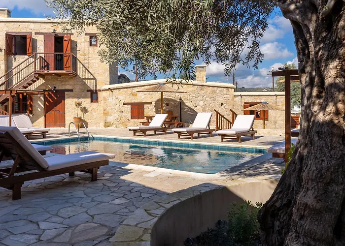 Stone Court Boutique