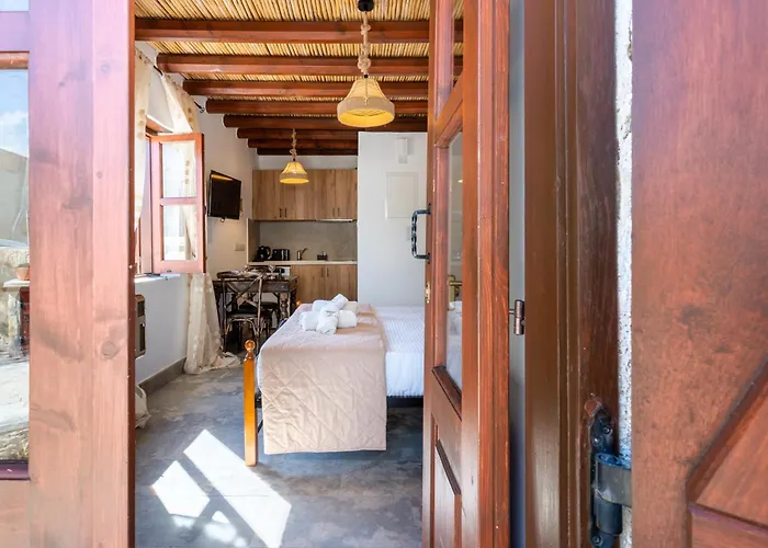 Stone Court Boutique Aparthotel