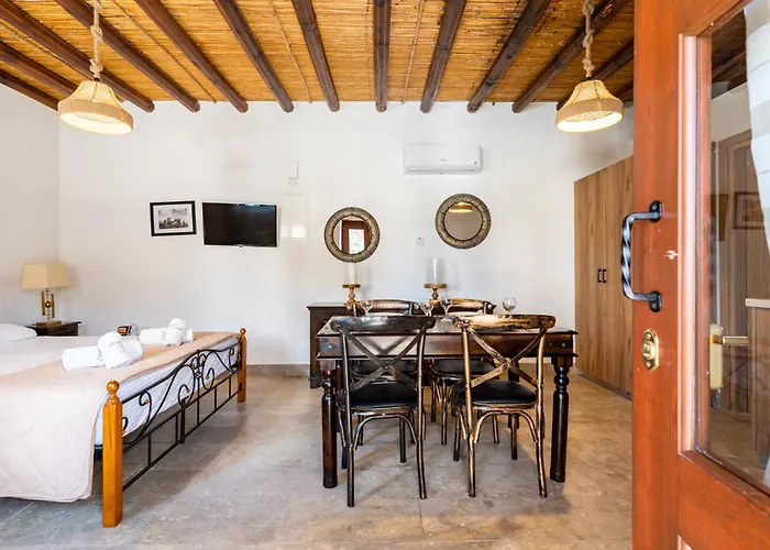 Hotel apartamentowy Stone Court Boutique Miliu